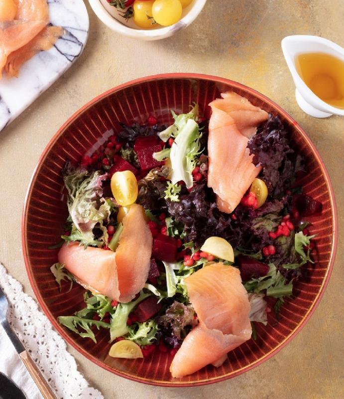 Smoked Salmon Salad with Wheat and 