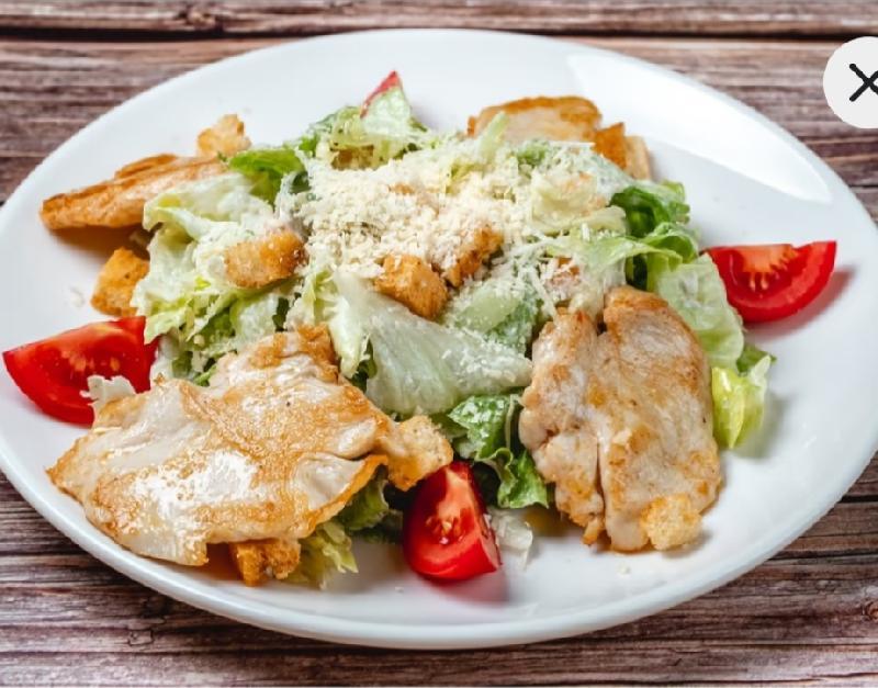 Sezar Salatı Toyuq İlə