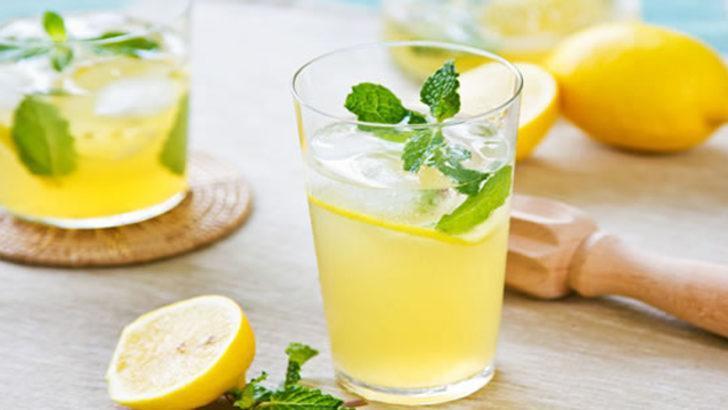 Təzə Sıxılmış Limon Şirəsi