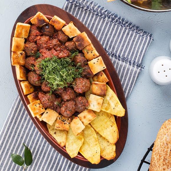 Neapolitan Souslu Fındıq Köfte 