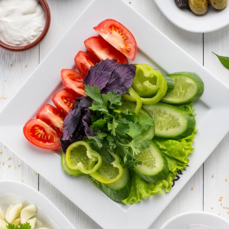 Pomidor Xiyar Salatı 