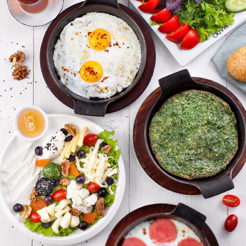 Ekonom Səhər Yeməyi (Tavada yumurta ilə)