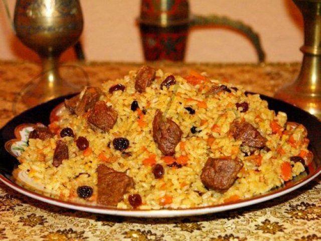 Dəmlərə plov quzu maca ilə