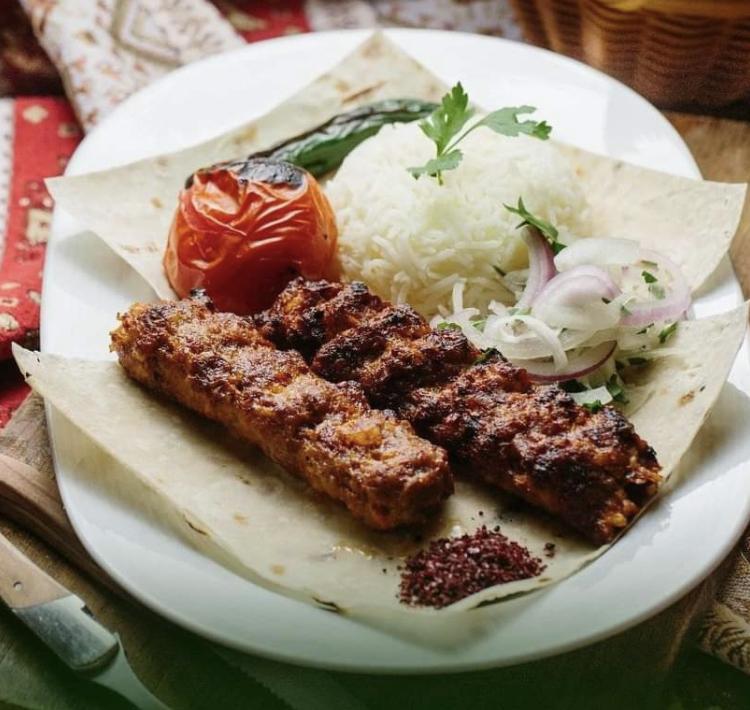 Lülə kabab