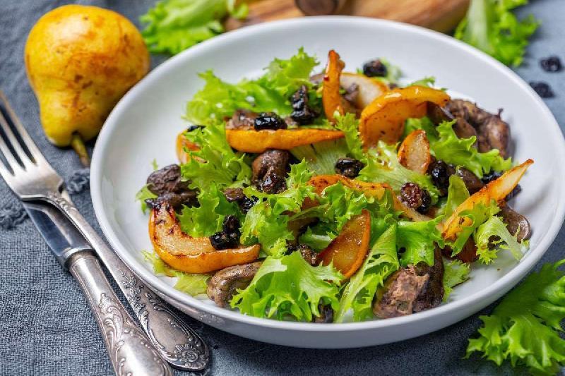 Toyuq ciyəri portağall ilə salat