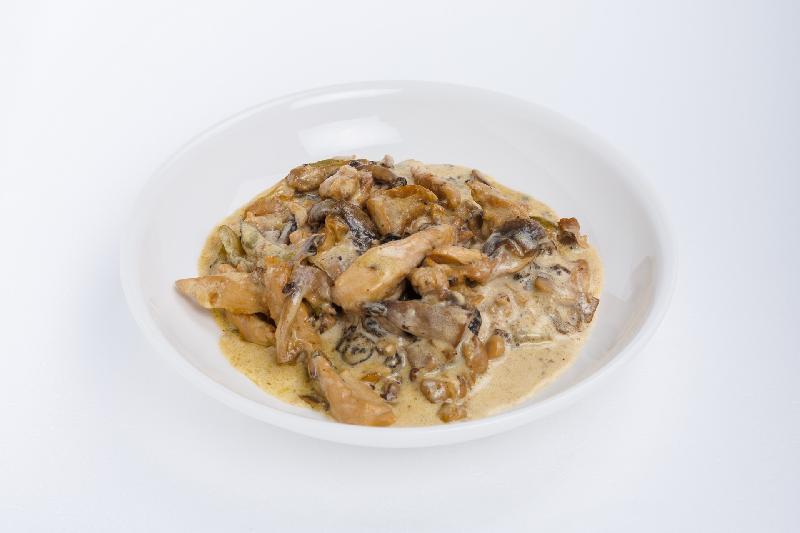 Toyuq stroganoff