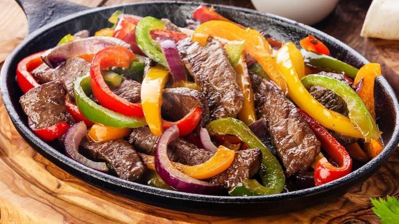 Ət fajitas