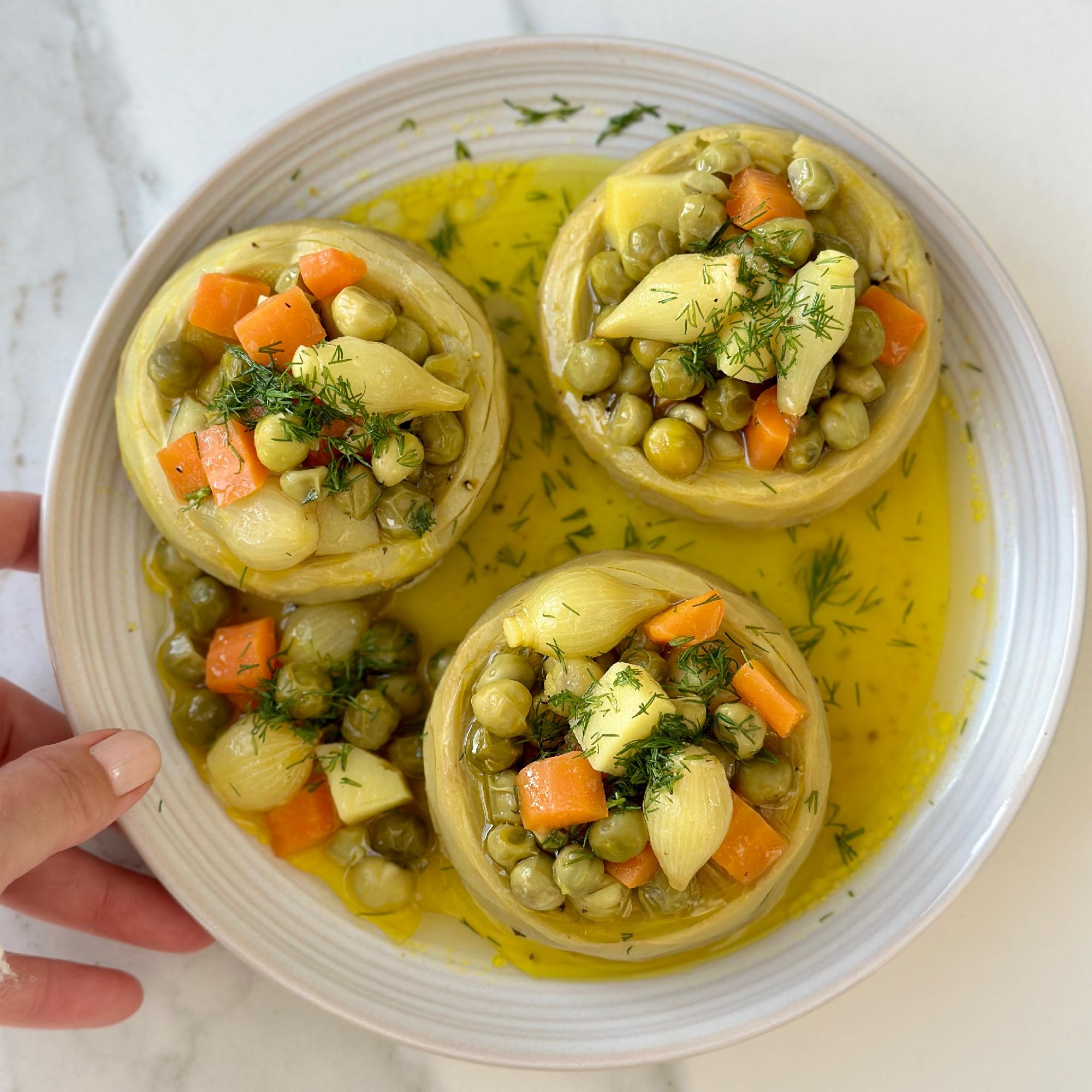 Portağal ilə enginar salatı