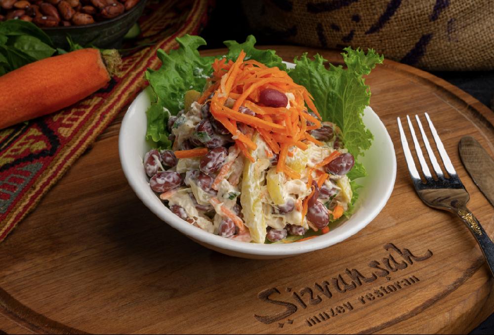 Lobya salatı  