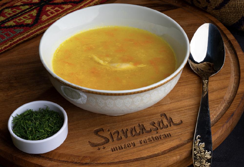 Toyuq şorbası   