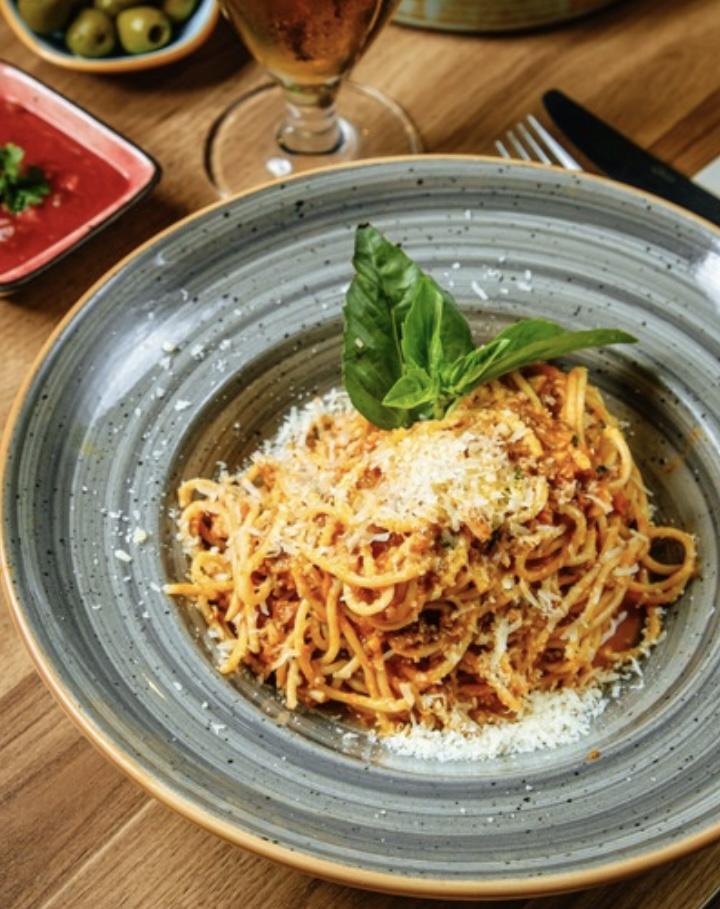 Spagetti Bolonyez