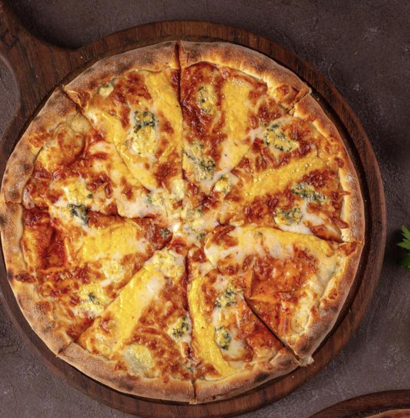 4-pendirli pizza