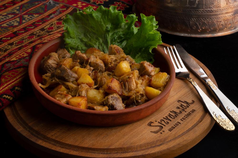 Quzu qovurması 