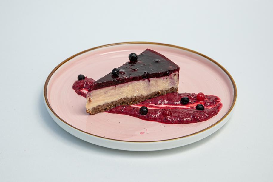 Chess cake berry 