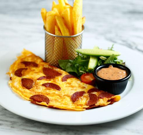 Sucuqlu omlet 