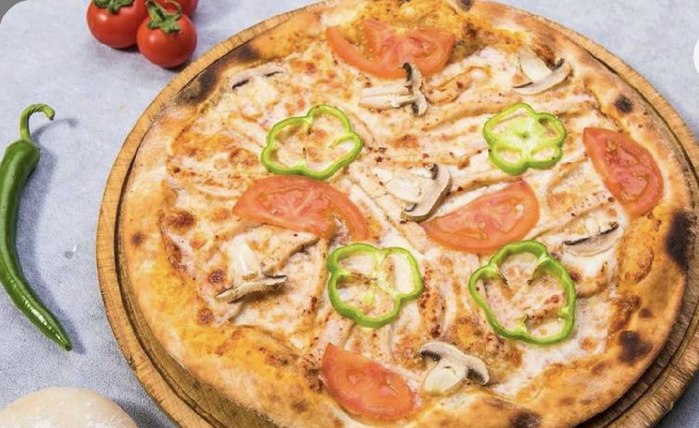 Toyuqlu pizza 