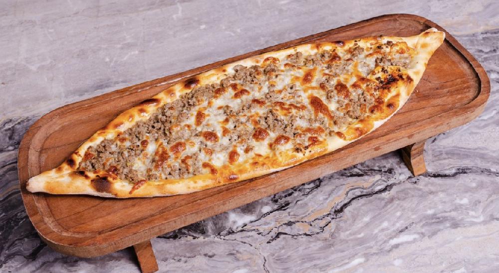 Qiyməli pide 