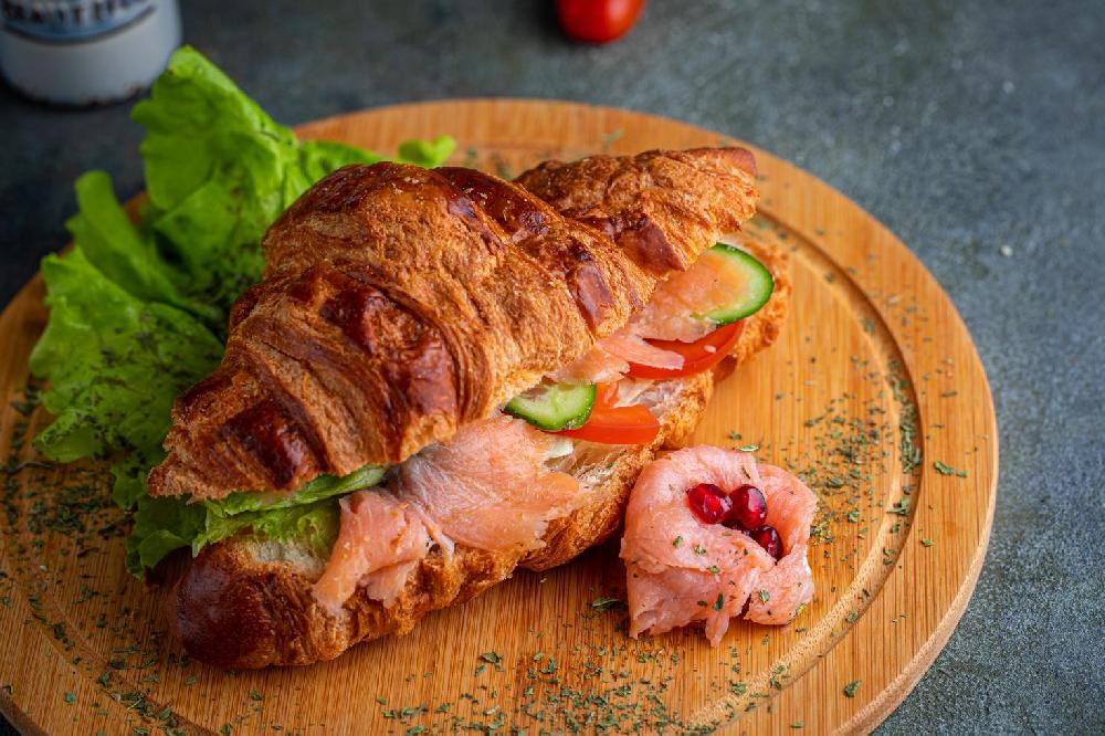 Croissant with smoked salmon