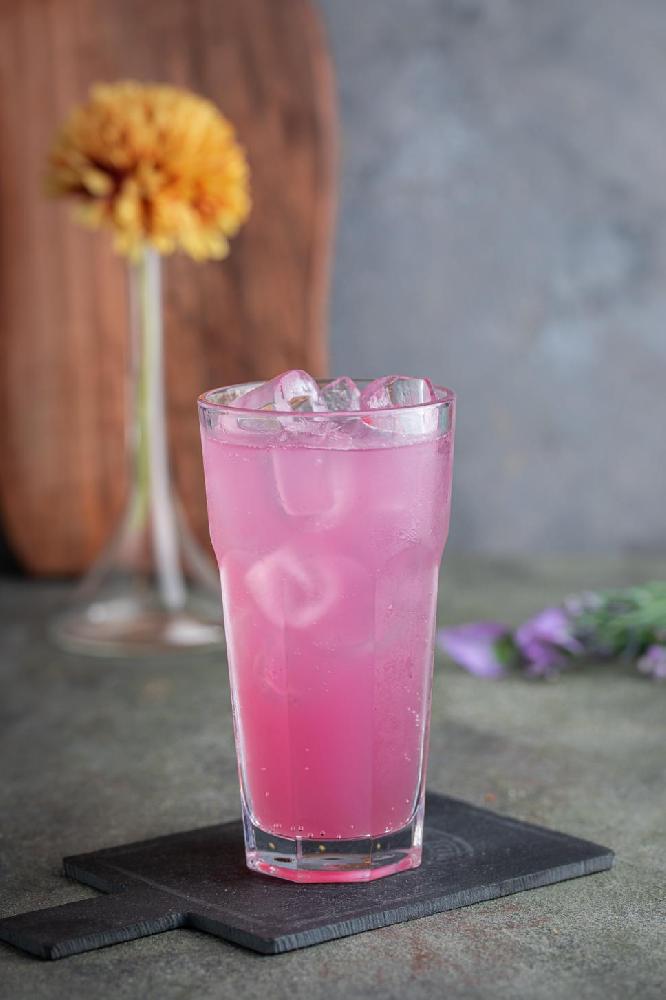 Strawberry lemonade 