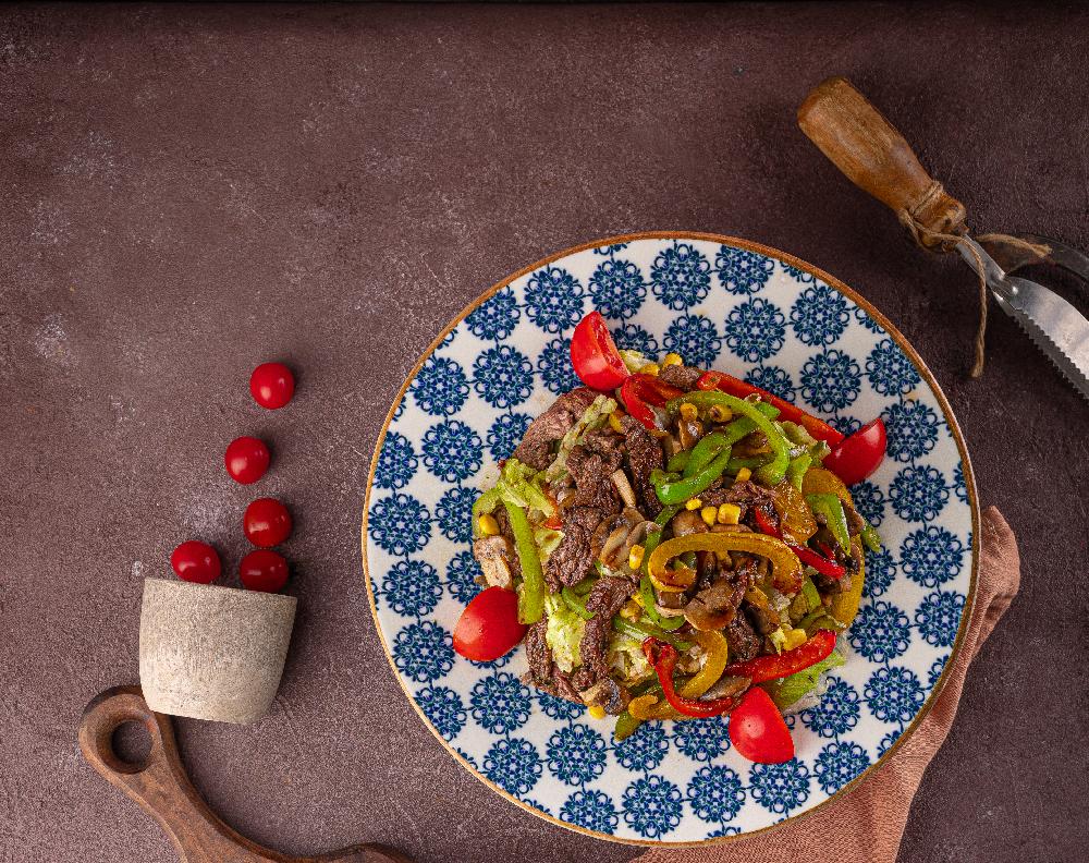 Steak Salatı
