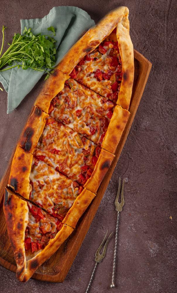 Quşbaşılı Pendirli Pide
