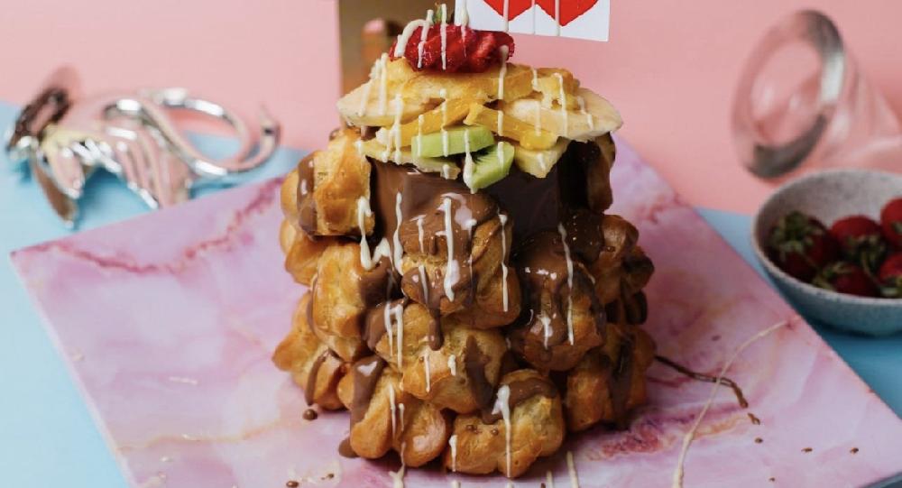 Cup Profiterole Meyvə Salatı 