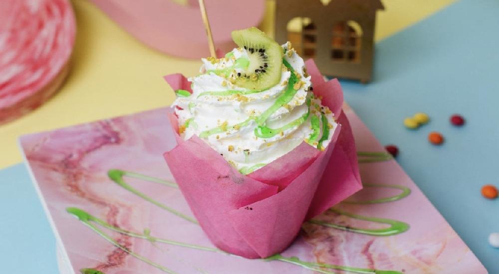 Kiwi Muffin