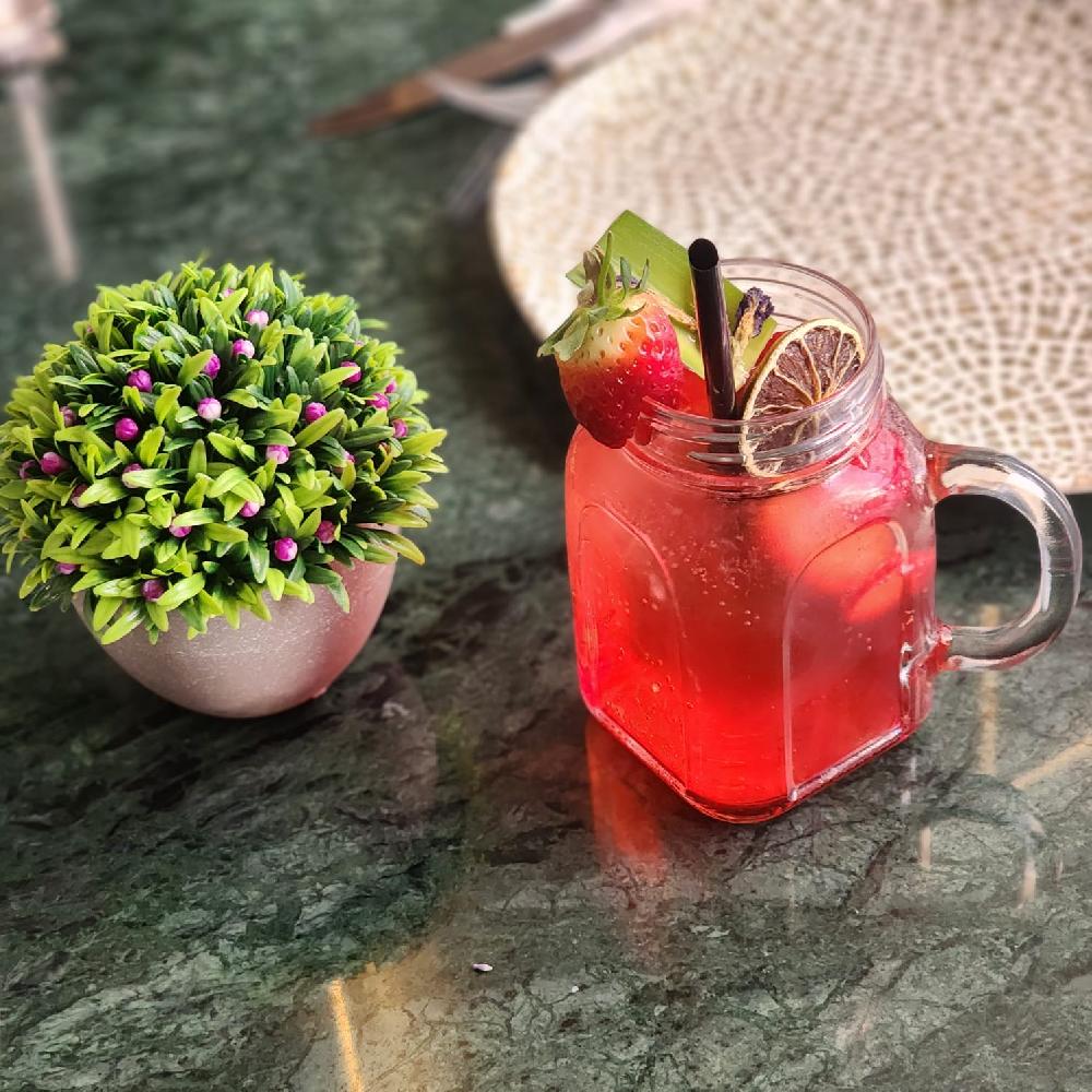 Çilekli Limonata (120ml)