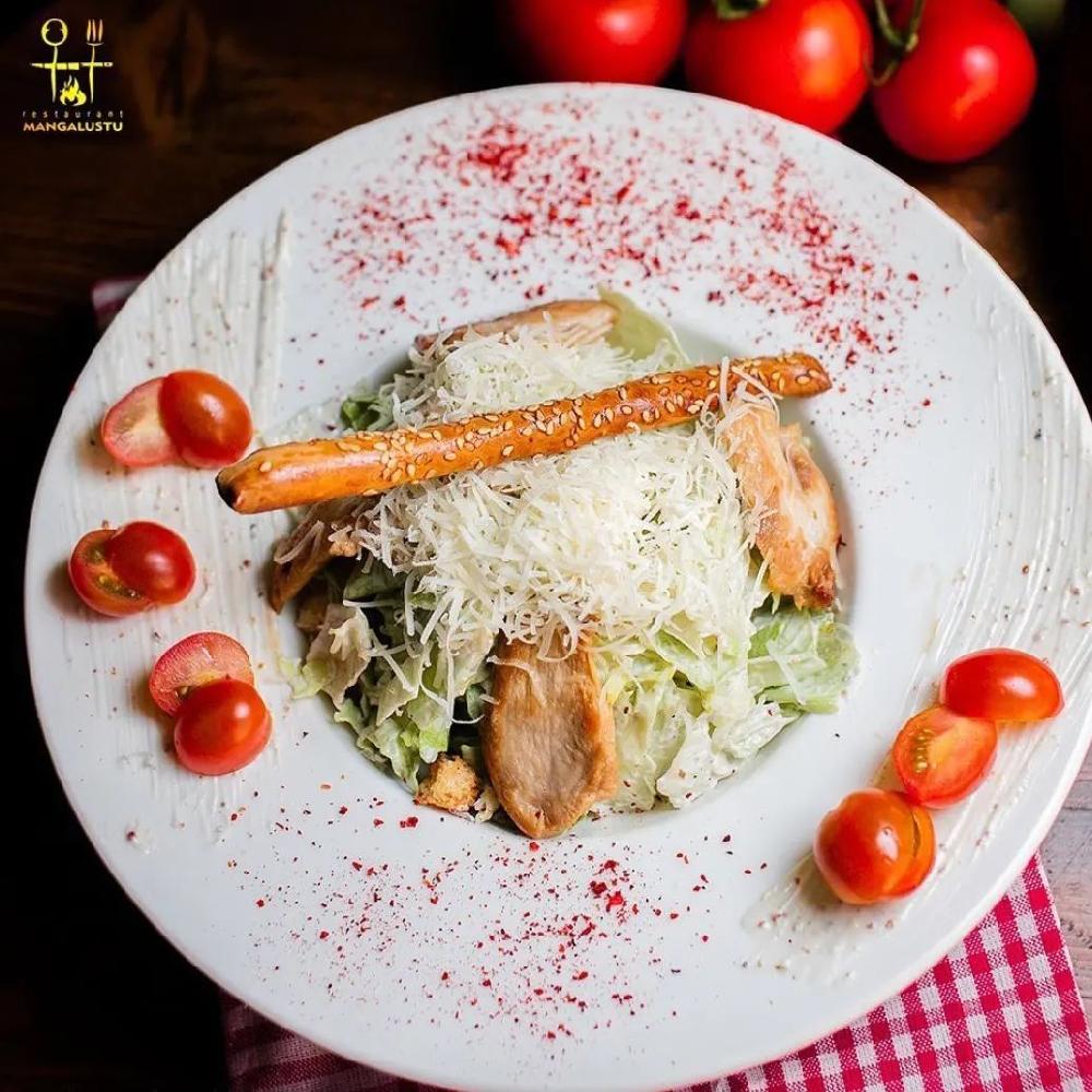 Sezar Salatı (Toyuqla)