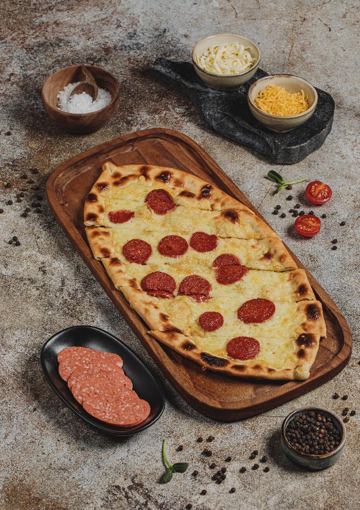 Pide sucuklu