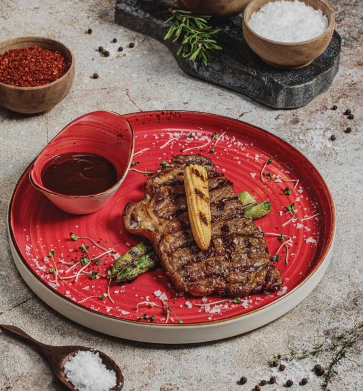 Prime striploin steyk
