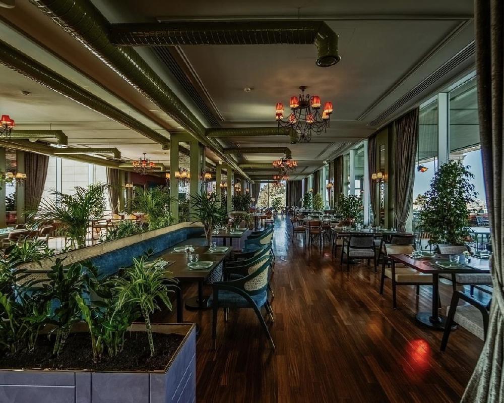 Interior view 4