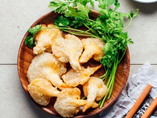 Göbələk tempura 