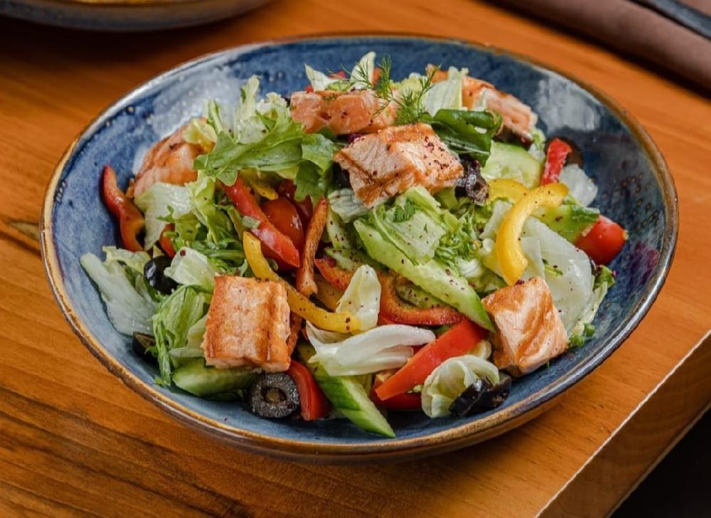 İzqara Qızıl Balıq Salatı