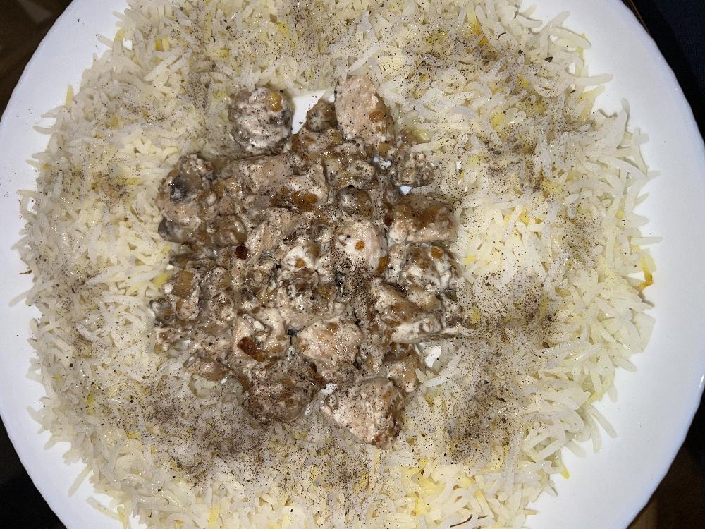 Qaymaqlı göbelekli toyuq