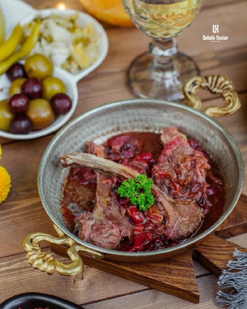 Albalılı quzu qabırğası 