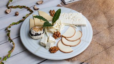 Pendir Assorti