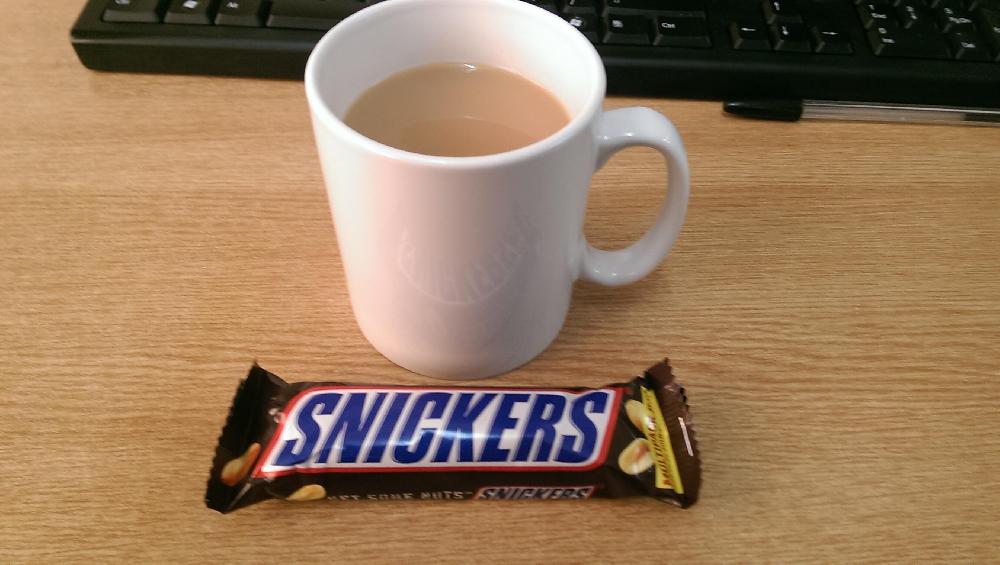 Çay + snikers