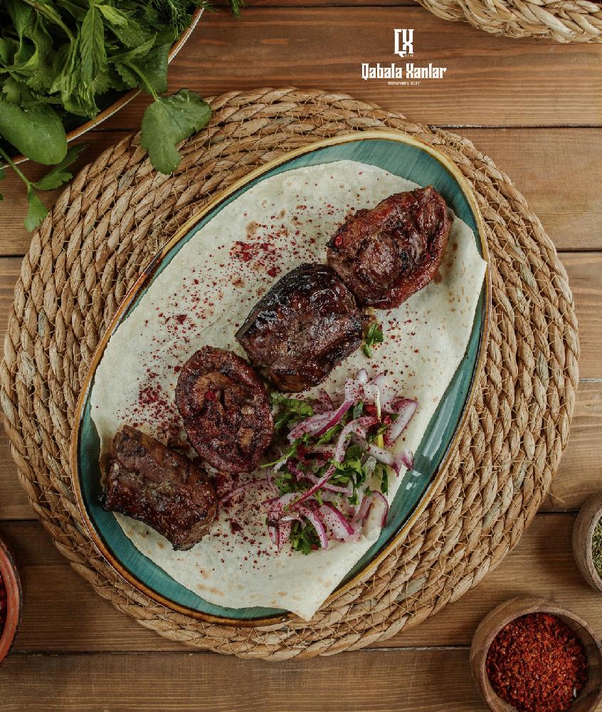 Quzu içalatı kabab 