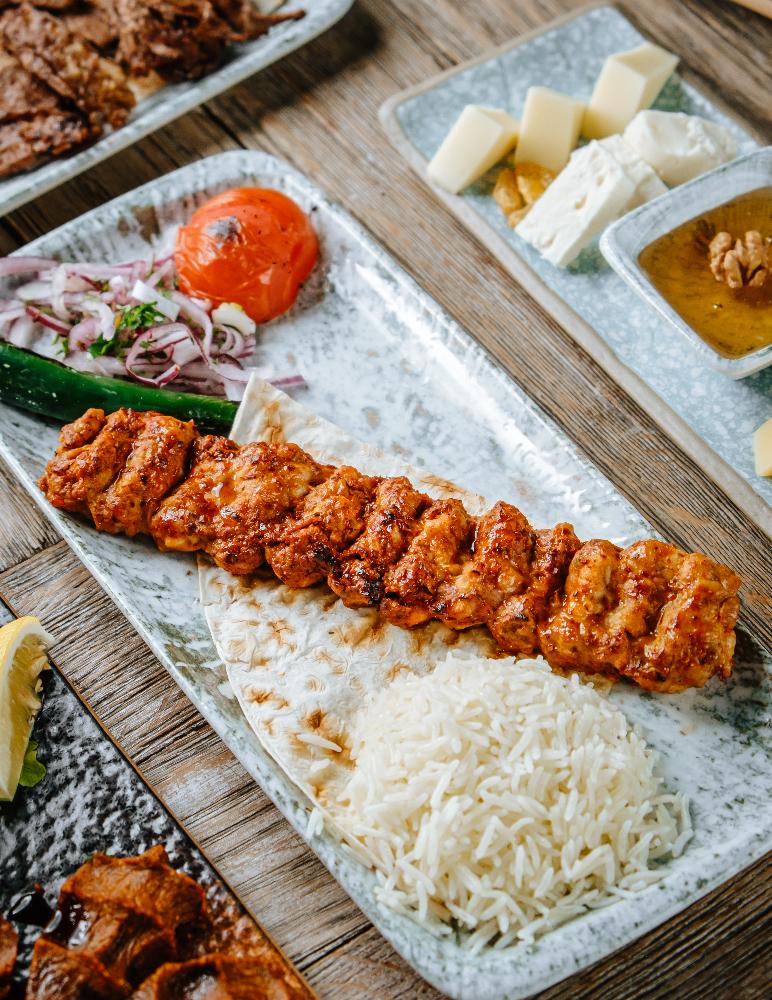 Toyuq adana 