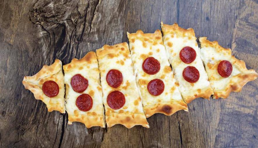 Sucuklu pide 