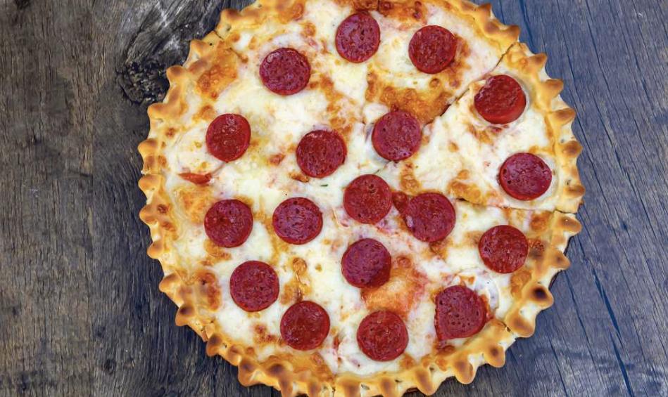Sucuklu pizza
