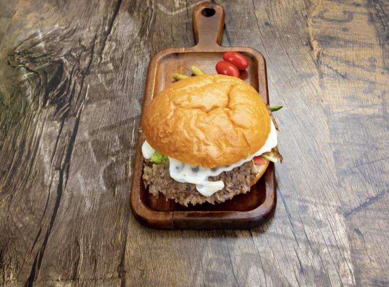 Ət cheeseburger