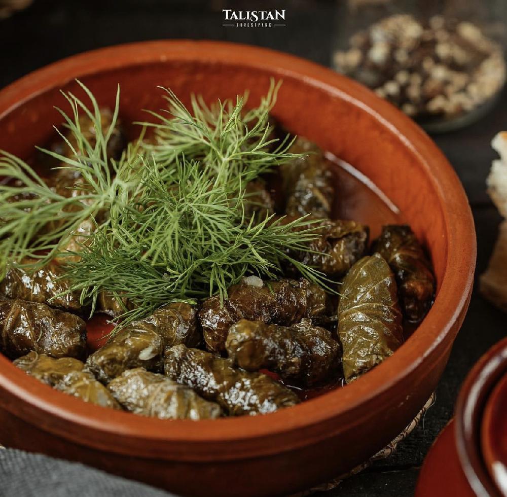 Yarpaq dolması