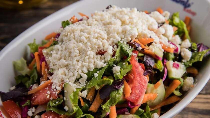 Tulum Pendirli Aralıq Dənizi Salatı