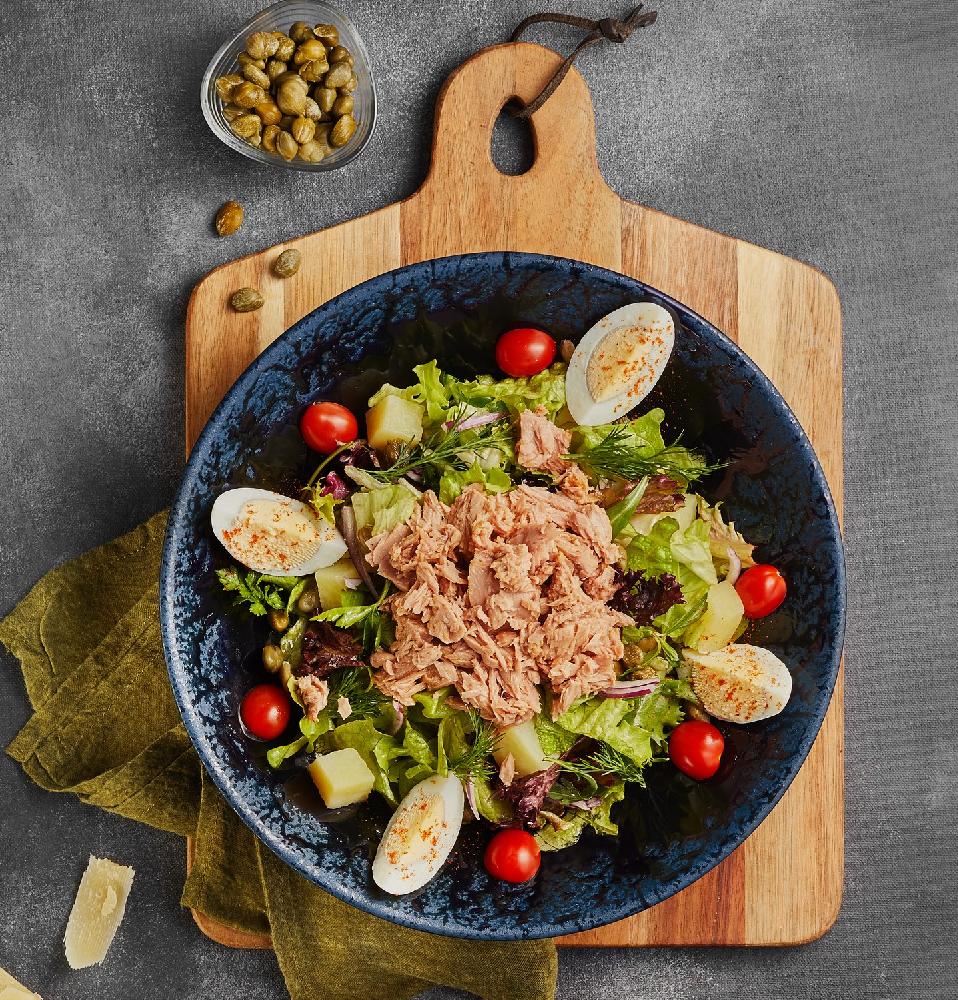 Tuna balıqlı salat