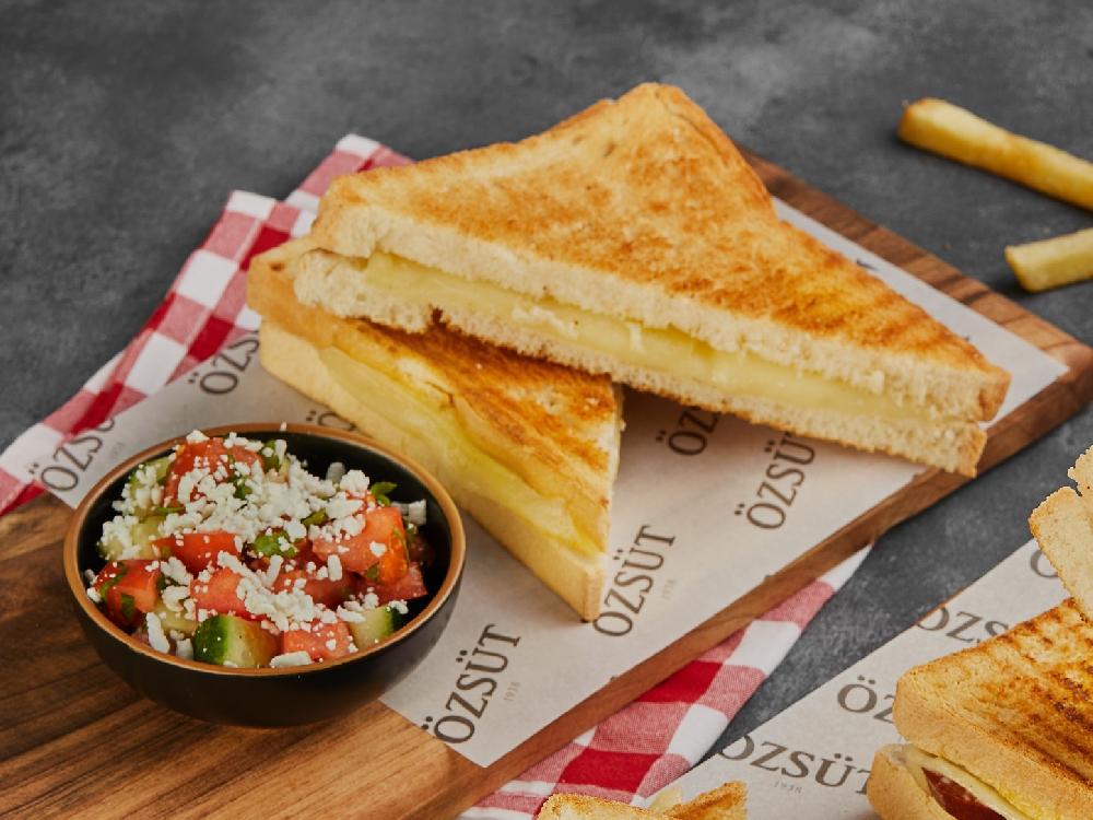 Kaşarlı tost