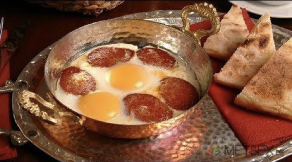 Kolbasa yumurta 