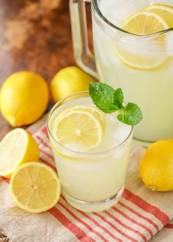 Homemade Lemonade 