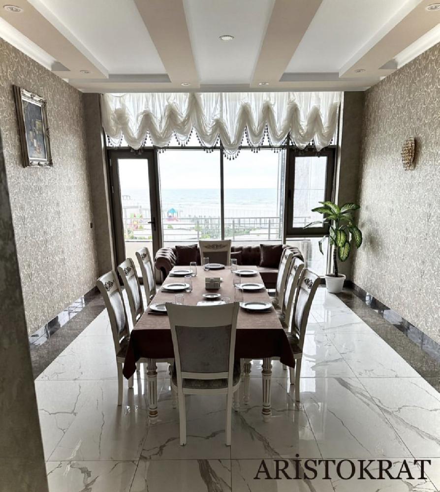 Interior view 6